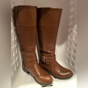 Rarely worn Arizona Jean AZ Denmark knee high riding boots 8 memory foam